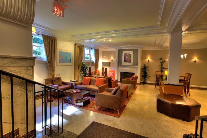 Executive Hotel Vintage Court