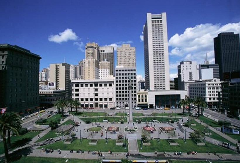 Executive Hotel Vintage Court