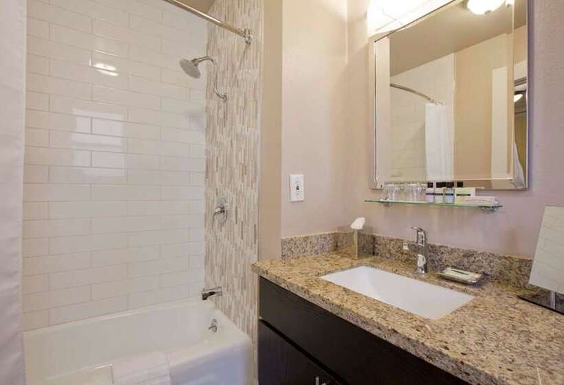 Executive Hotel Vintage Court