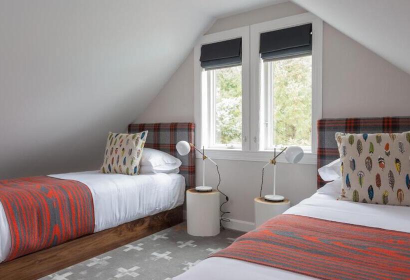 هتل Field Guide Lodge