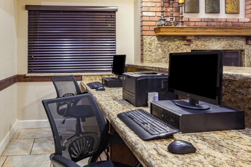 هتل Greentree Inn Flagstaff