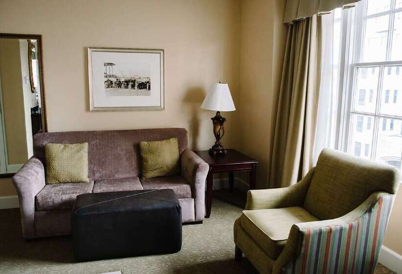 هتل Hampton Inn & Suites Birminghamdowntowntutwiler