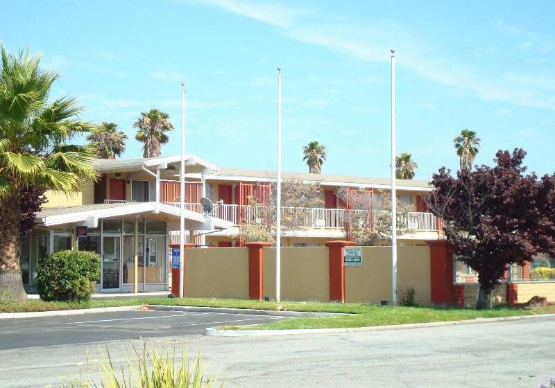 فندق Heritage Inn