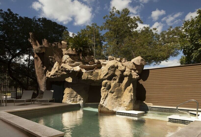 בית מלון כפרי Hilton Garden Inn Austin Downtown/convention Center