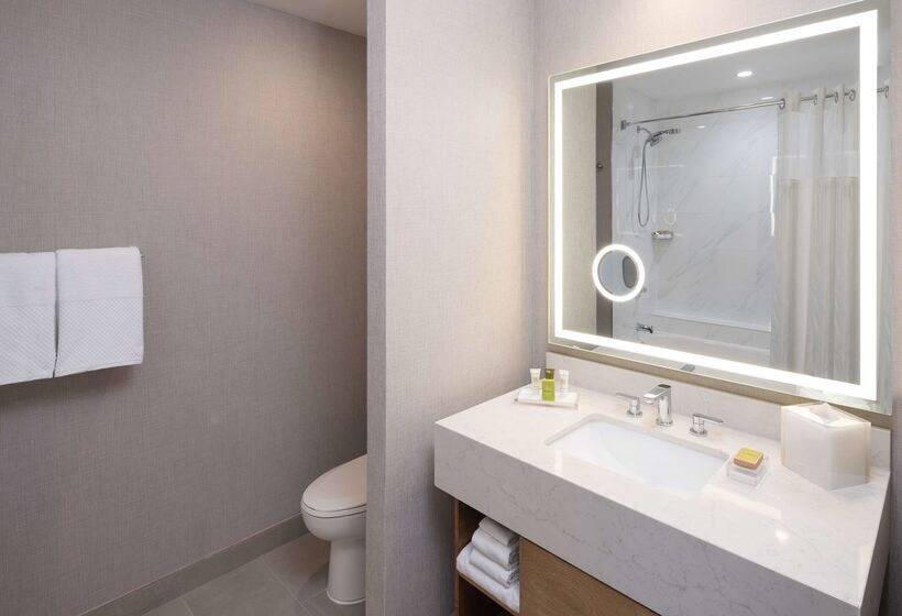 בית מלון כפרי Hilton Houston North