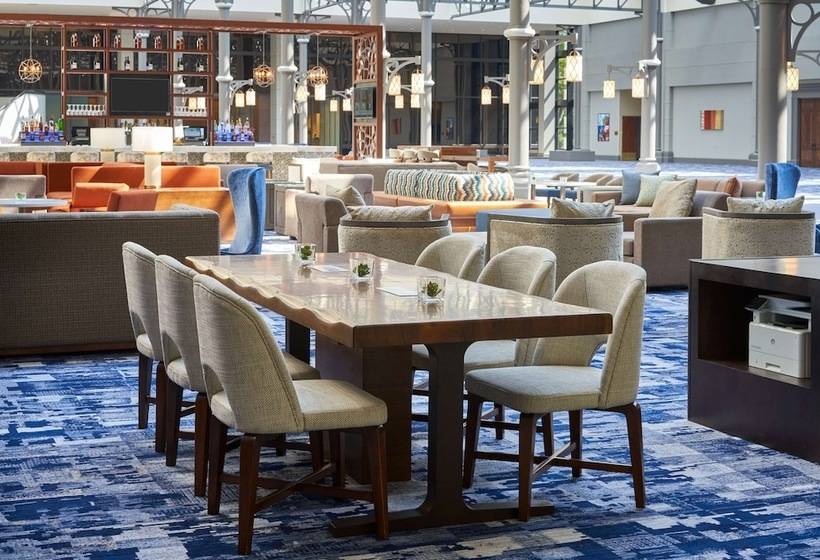 בית מלון כפרי Hilton Houston North