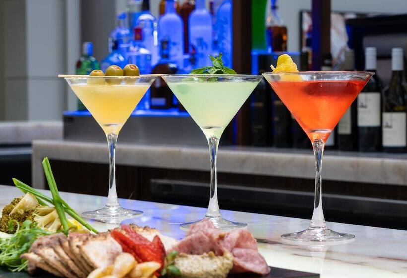 בית מלון כפרי Hilton Houston North