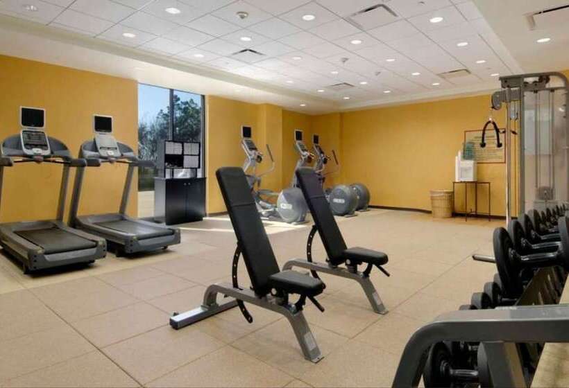 בית מלון כפרי Hilton Houston North