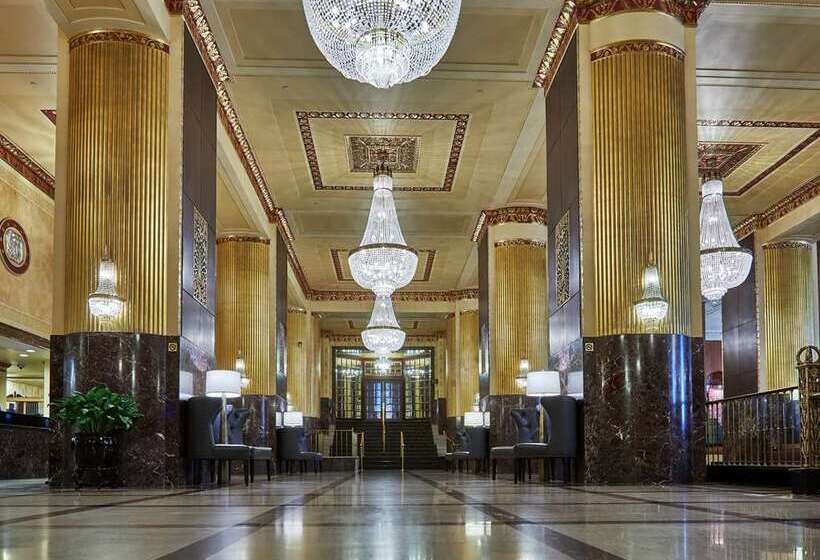 هتل Hilton Milwaukee