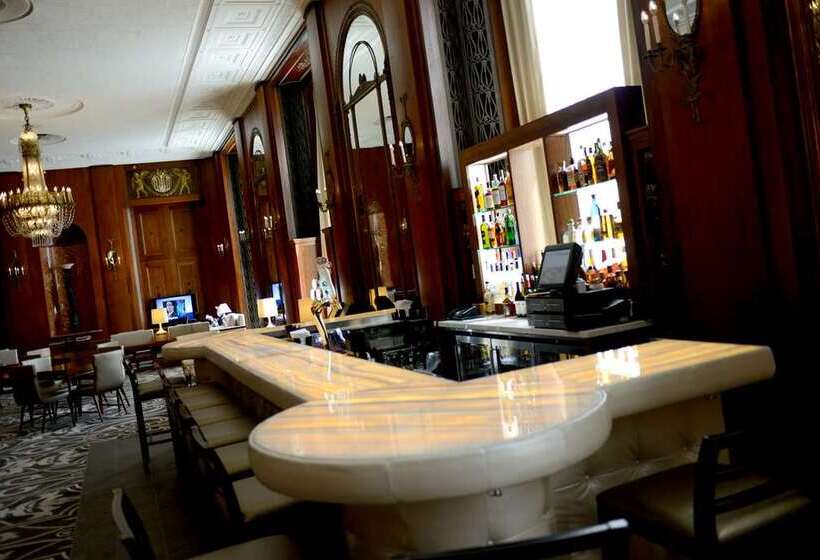 酒店 Hilton Milwaukee