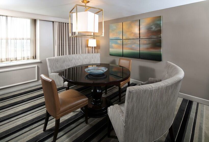 酒店 Hilton Milwaukee