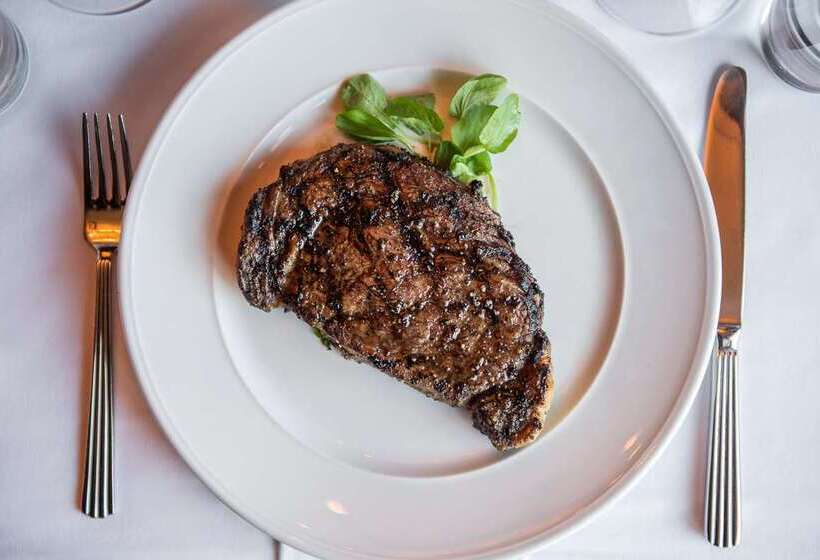 酒店 Hilton Milwaukee