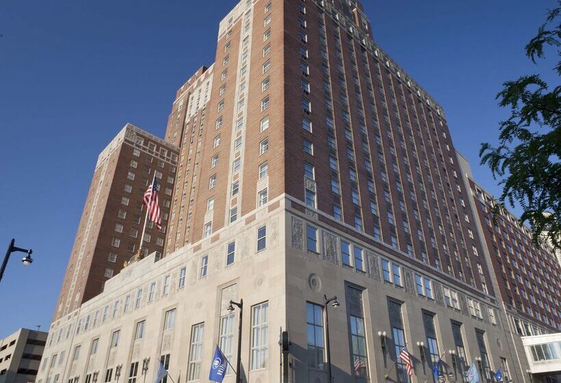 酒店 Hilton Milwaukee