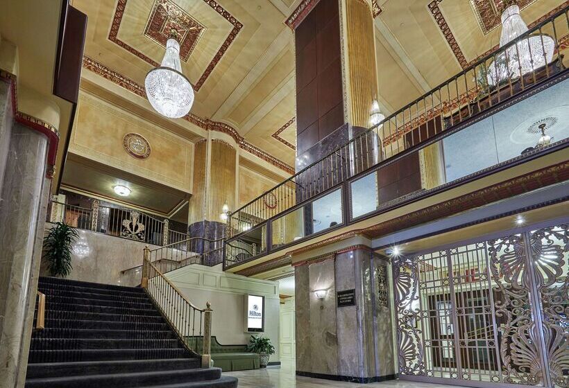 酒店 Hilton Milwaukee