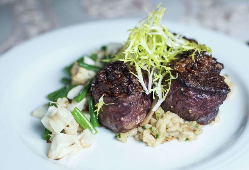 酒店 Hilton Milwaukee