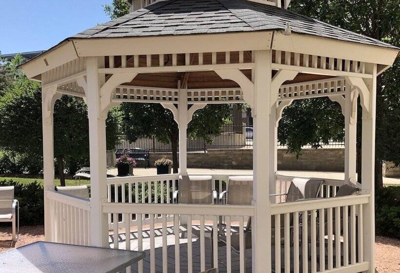 酒店 Hilton Milwaukee