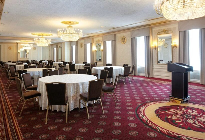 酒店 Hilton Milwaukee