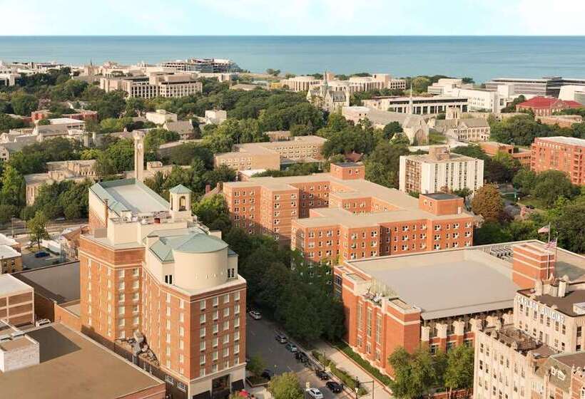 هتل Hilton Orrington / Evanston