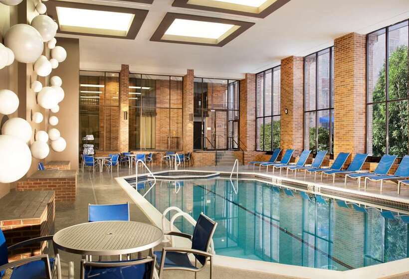 בית מלון כפרי Hilton Parsippany