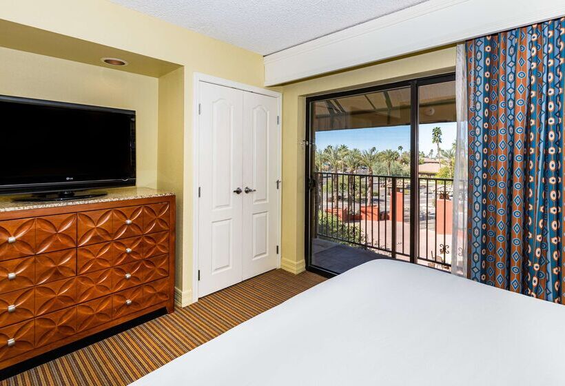 هتل Hilton Phoenix Resort At The Peak