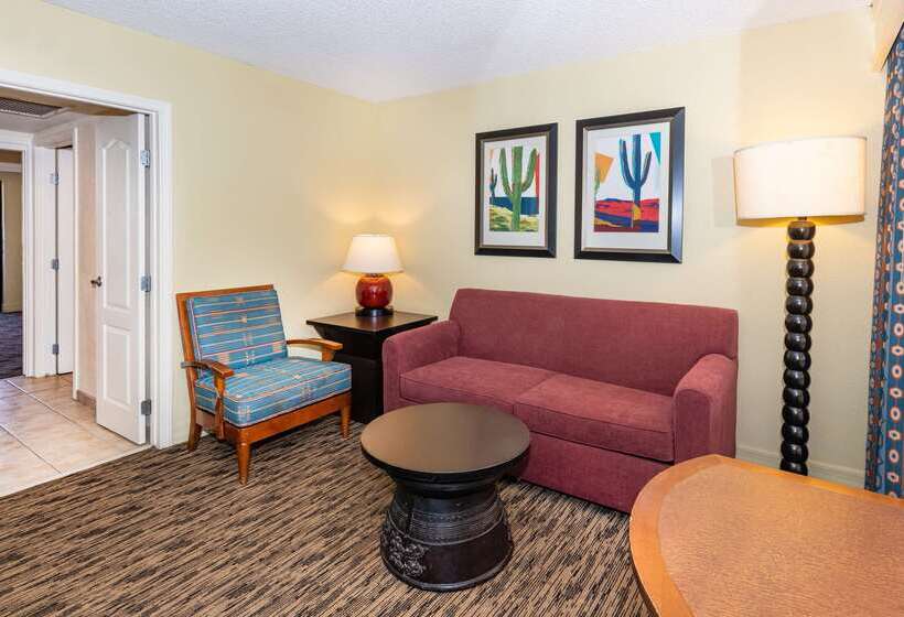 هتل Hilton Phoenix Resort At The Peak