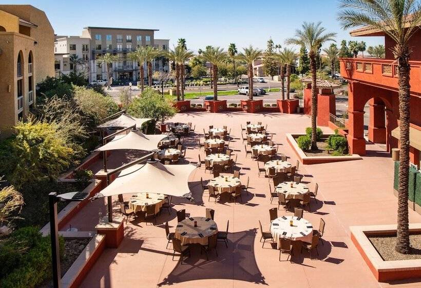 هتل Hilton Phoenix Resort At The Peak