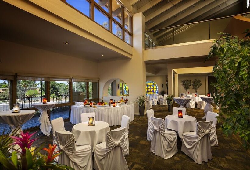 هتل Hilton Phoenix Resort At The Peak