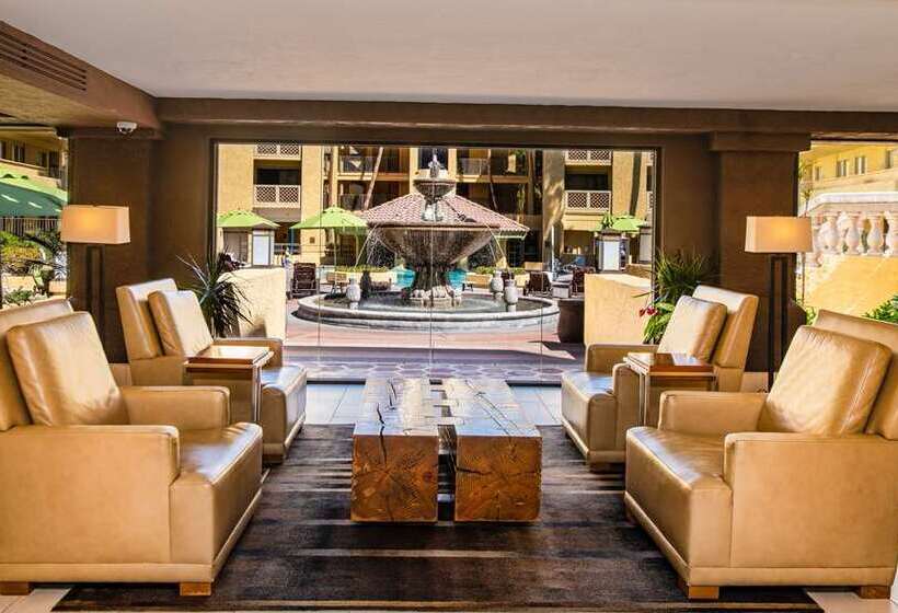 هتل Hilton Phoenix Resort At The Peak