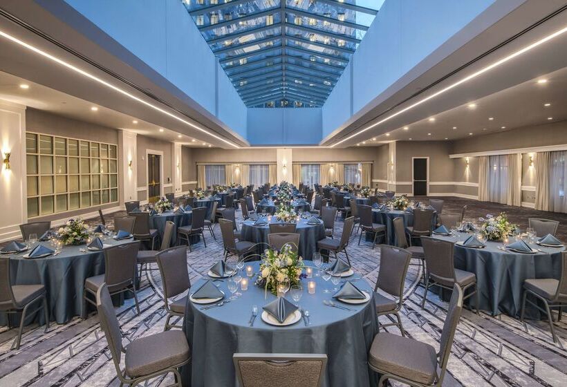 Отель Hilton Portland Downtown