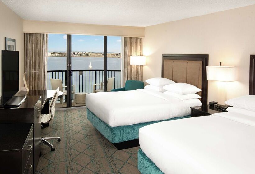 هتل Hilton San Diego Airport/harbor Island