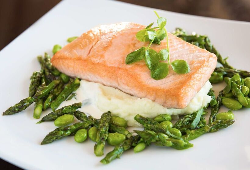 هتل Hilton San Diego Airport/harbor Island