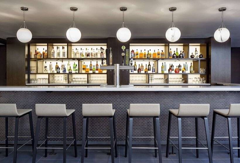 Отель Hilton Washington Dc Capitol Hill