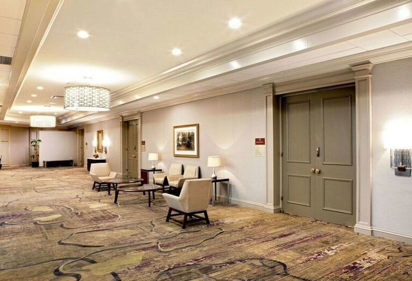 فندق Hilton Woodcliff Lake