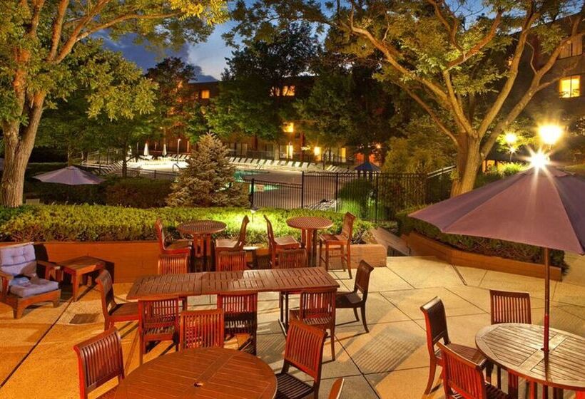 فندق Hilton Woodcliff Lake