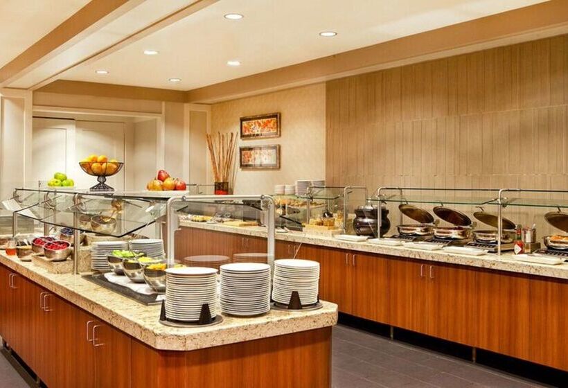 فندق Hilton Woodcliff Lake