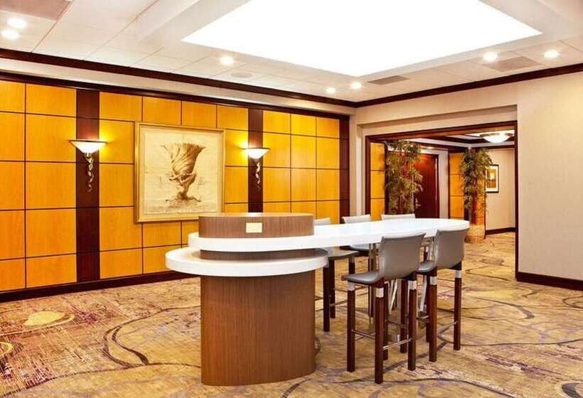 فندق Hilton Woodcliff Lake