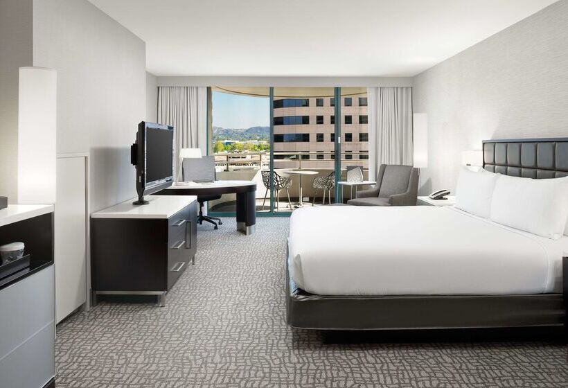 فندق Hilton Woodland Hills / Los Angeles