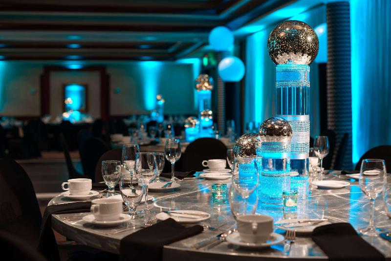 فندق Hilton Woodland Hills / Los Angeles