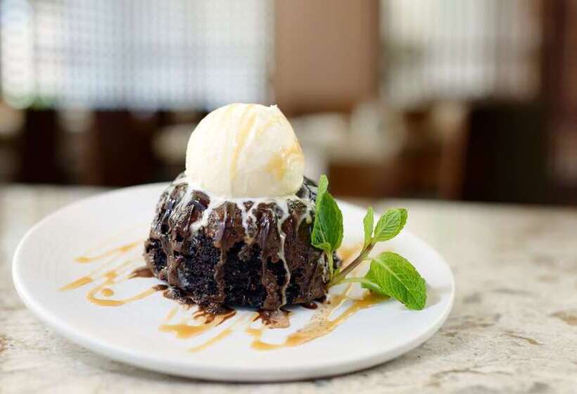 酒店 Hilton Woodland Hills / Los Angeles