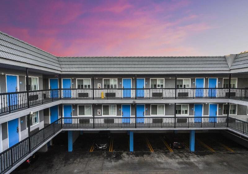 酒店 Hollywood Inn Express Lax