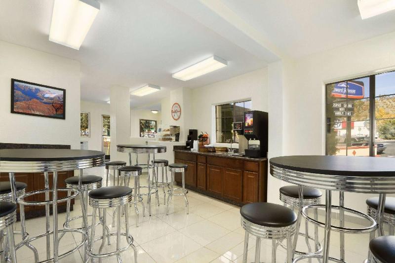 هتل Howard Johnson By Wyndham Flagstaff University West