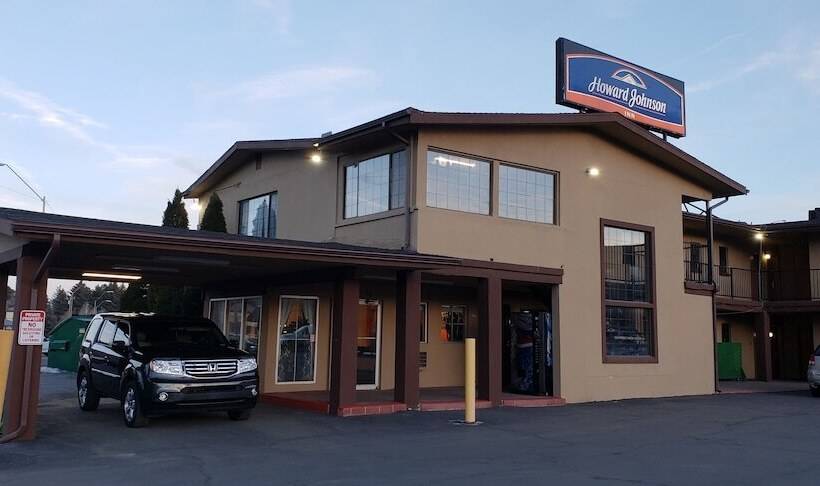 هتل Howard Johnson By Wyndham Flagstaff University West