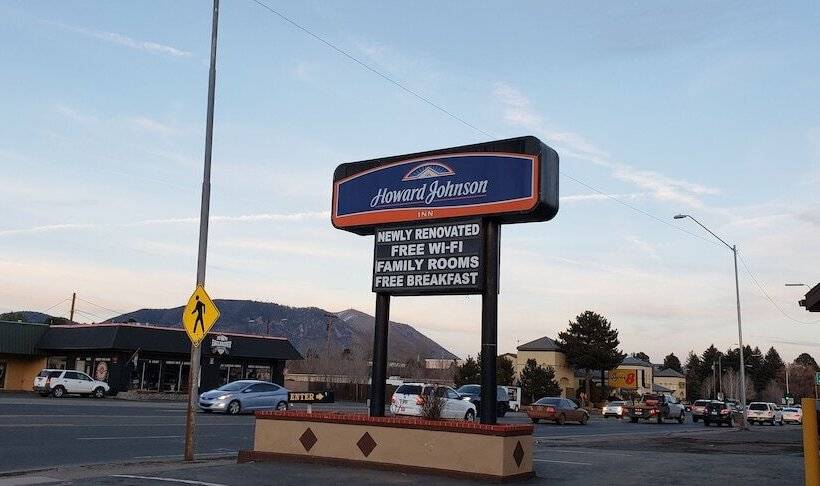 هتل Howard Johnson By Wyndham Flagstaff University West