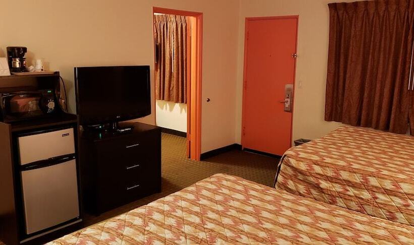 هتل Howard Johnson By Wyndham Flagstaff University West