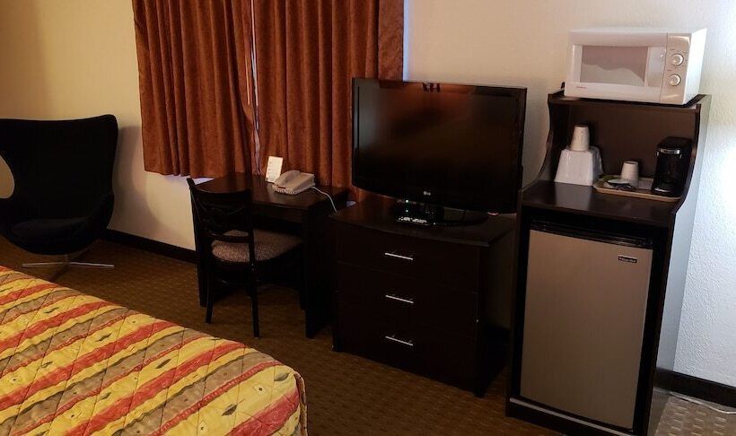 هتل Howard Johnson By Wyndham Flagstaff University West