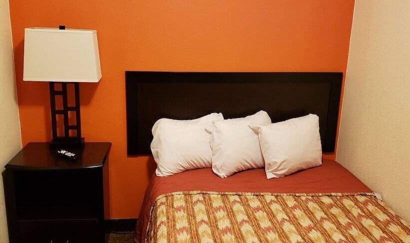 هتل Howard Johnson By Wyndham Flagstaff University West