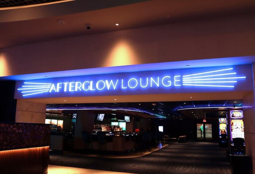 בית מלון כפרי J Resort