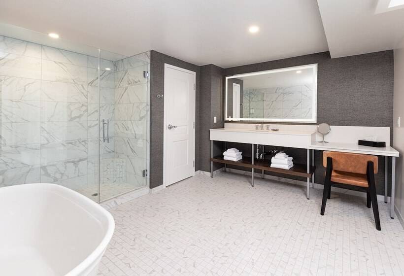 בית מלון כפרי J Resort