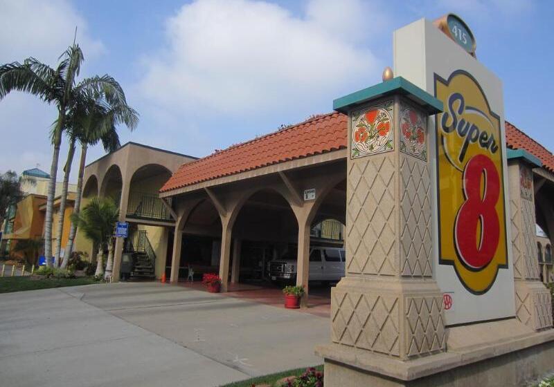 فندق Kings Inn Anaheim At The Park & Convention Center