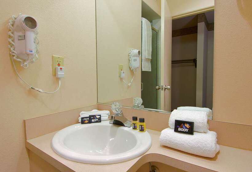 فندق Knights Inn Salem